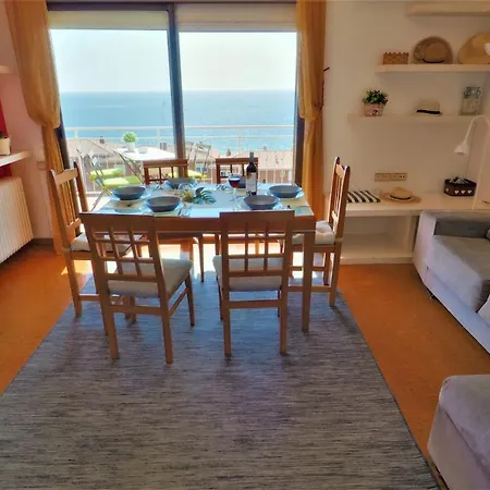 Carmen Seaview & Beach - Apartment